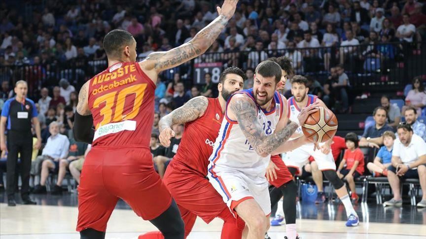 Basketball: Anadolu Efes lead Galatasaray 2-0 in series