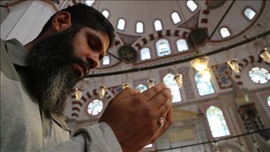 İtikafa girmek için Peru'dan İstanbul'a geldi