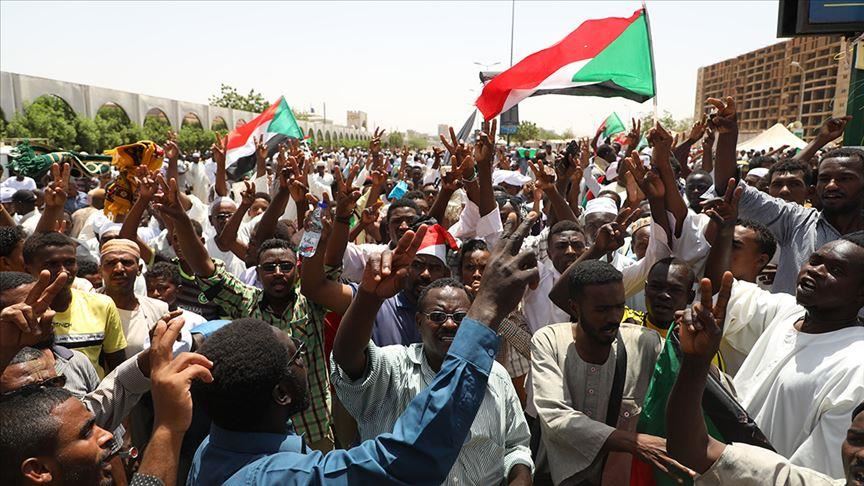 Sudan opposition calls for ‘toppling’ military rulers