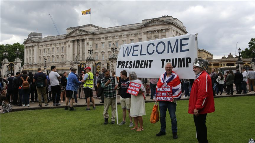Donald Trump comienza polémica visita al Reino Unido