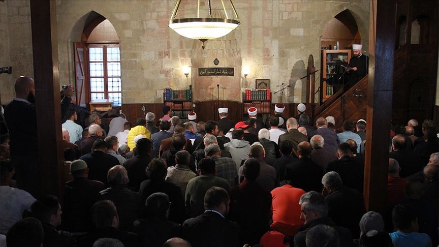 Beograd: Bajram-namaz klanjan u Bajrakli džamiji