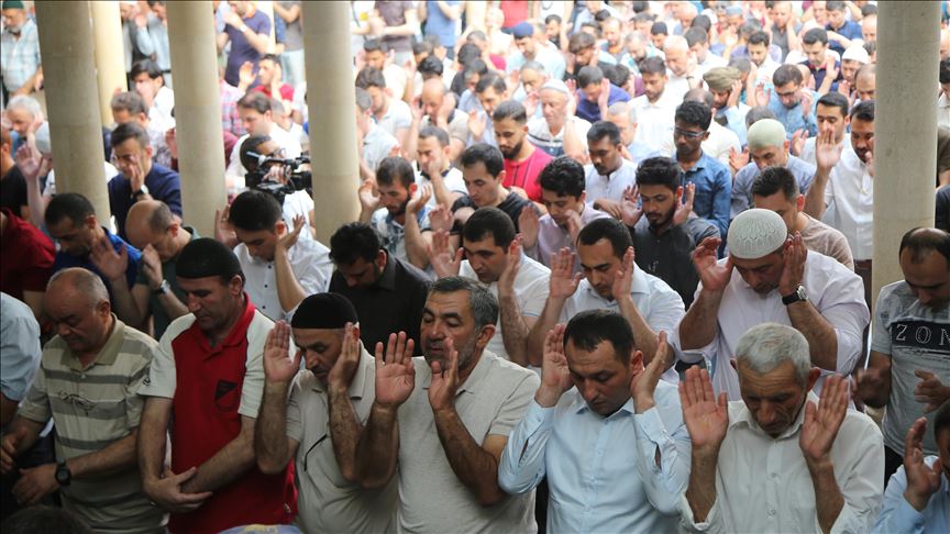 نماز عید سعید فطر در آذربایجان