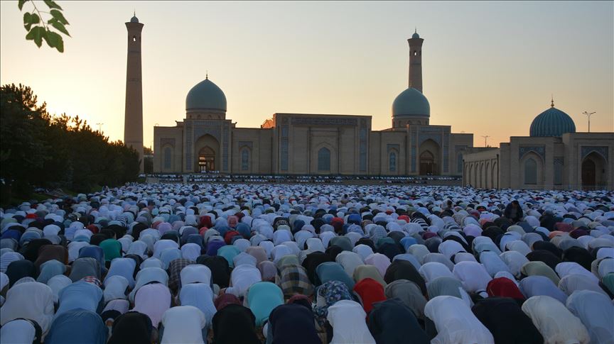 Fiere Et Musulmane L Asie Celebre L Aid El Fitr Fiere Et Musulmane L Asie Celebre L Aid El Fitr