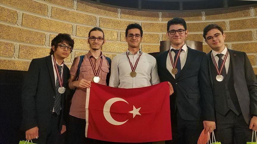 Turkey wins 3 gold medals in European Physics Olympiad