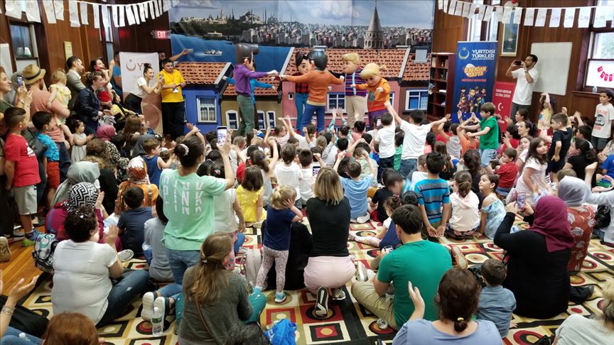 Rafadan Tayfa Kuzey Amerika turnesinde ilk sahnesini aldı