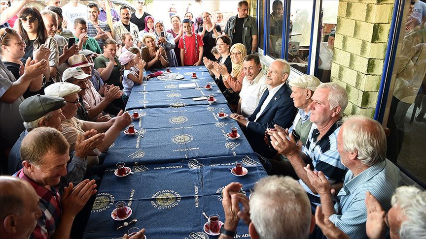 CHP Genel Başkanı Kılıçdaroğlu'ndan köy ziyaretleri