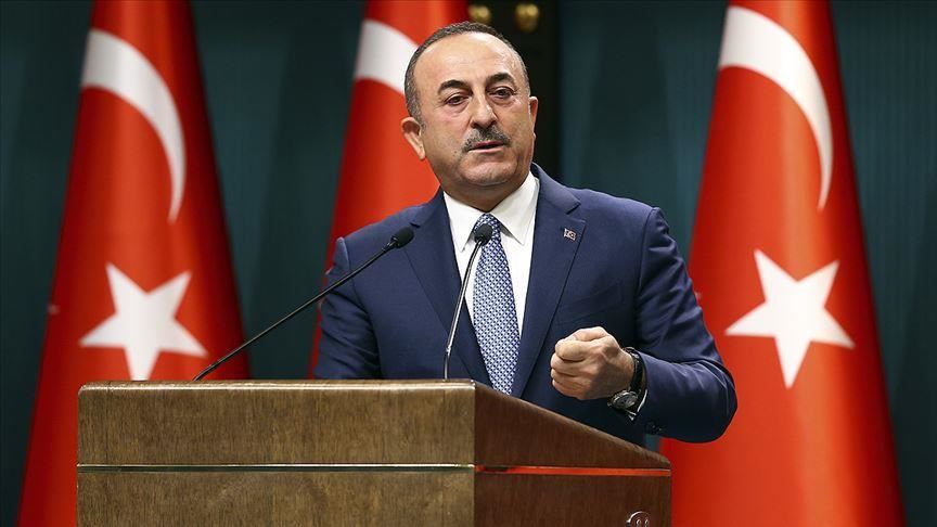 Cavusoglu razgovarao s islandskim kolegom: Odnos prema turskim fudbalerima bio neprihvatljiv