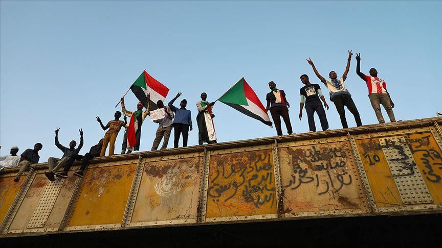 В Судане военные и оппозиция возобновят переговоры 