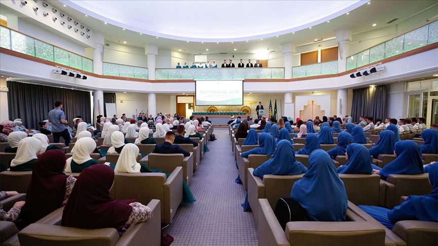 Promovisani maturanti i maturantice medresa i srednjoškolskih ustanova Islamske zajednice u BiH