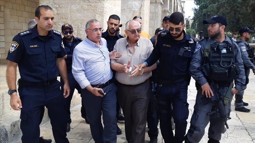 أوقاف القدس: الشرطة الإسرائيلية اعتقلت 3 موظفين