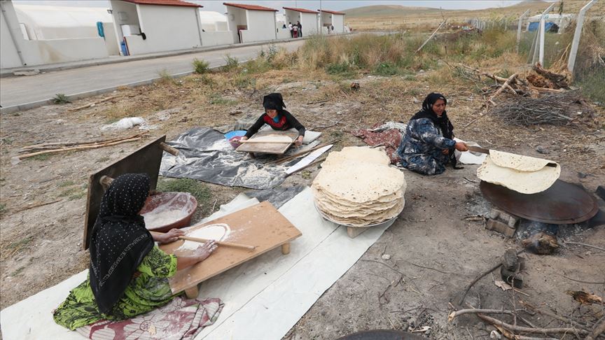 Tarım işçilerinin 'gurbet mesaisi' başladı