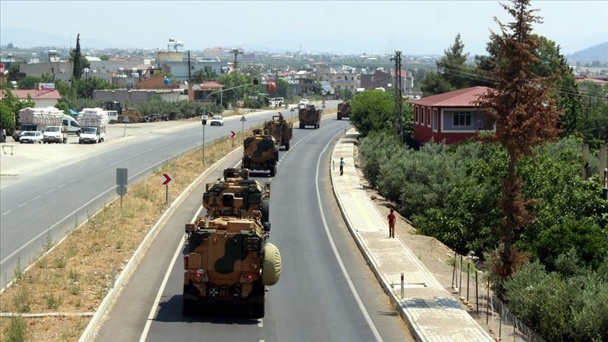 Turquie: Renforts militaires à la frontière syrienne