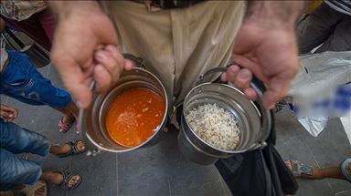 Thousands in US take part in 'Ration Challenge'