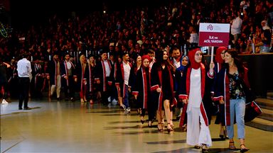 İstanbul Ayvansaray Üniversitesi 2018-2019 mezunlarını uğurladı