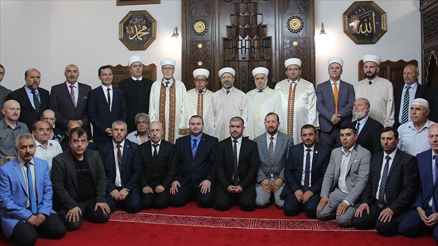 رئيس الشؤون الدينية التركي يفتتح أقدم مسجد تركي في البلقان 