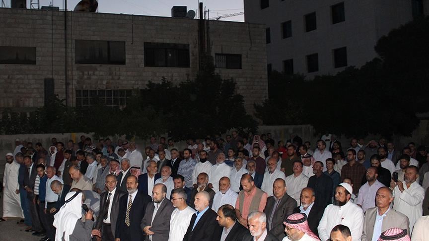 الحركة الإسلامية بالأردن تقيم صلاة الغائب وتفتح بيت عزاء لمرسي 