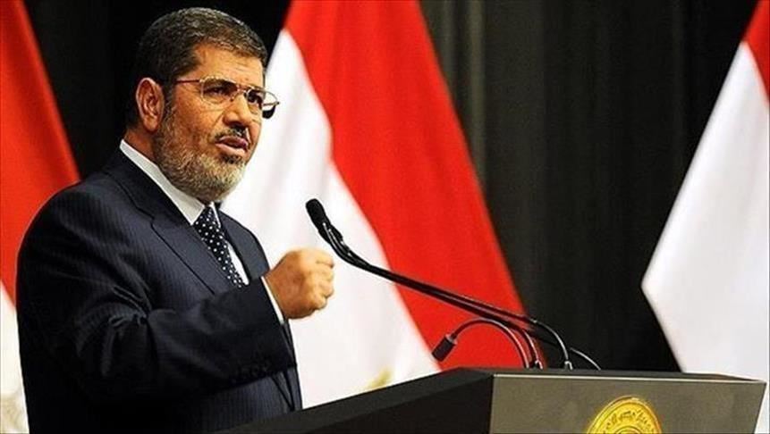 نجل مرسي يدعو لأداء صلاة الغائب على والده في المنازل