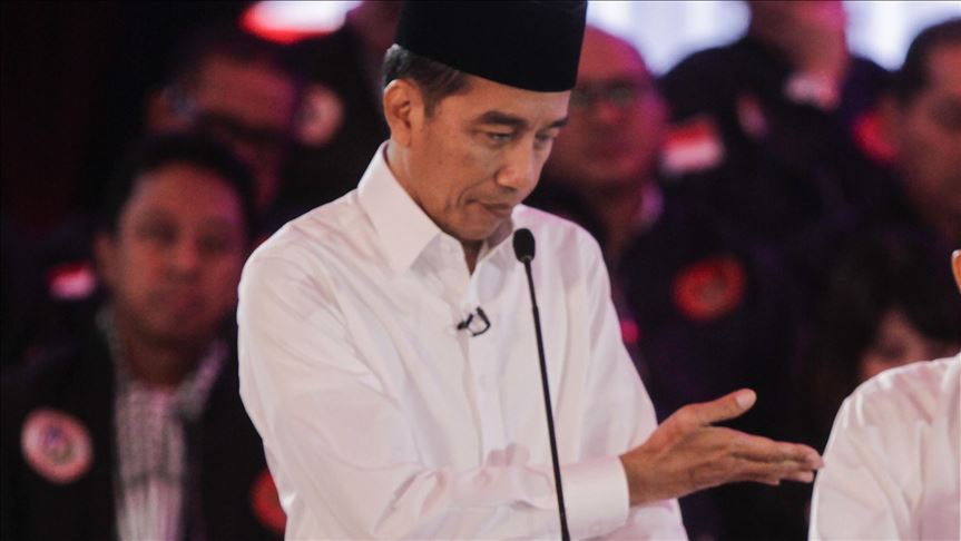 Jokowi minta menterinya terobos kebijakan investasi, ekspor, dan pajak