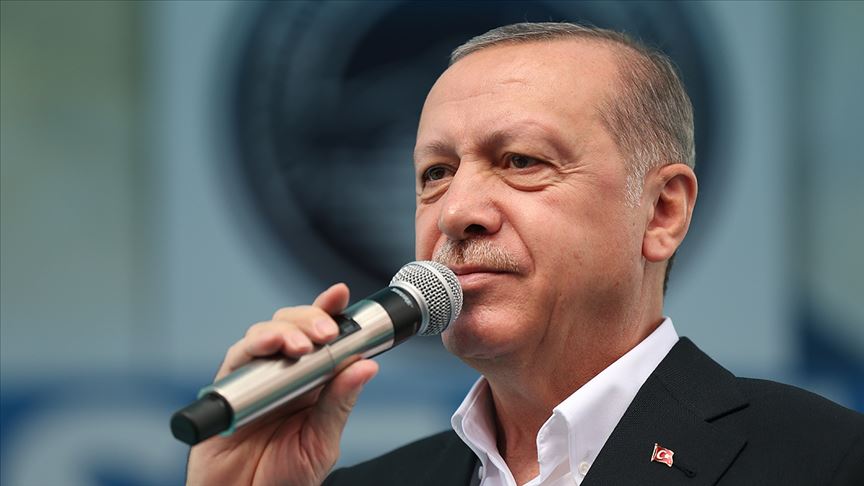 Cumhurbaşkanı Erdoğan: Derdi verileri korumak değil onları alıp bir yerlere servis etmek
