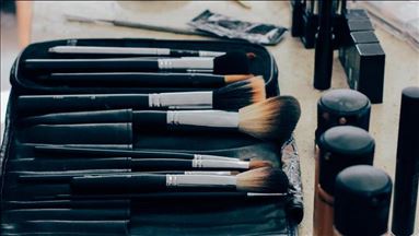 Cosmetics products hurt thousands of children: Study