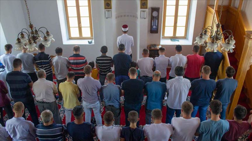 U džamijama u Crnoj Gori klanjan dženaza-namaz u odsustvu za Mohameda Morsija 