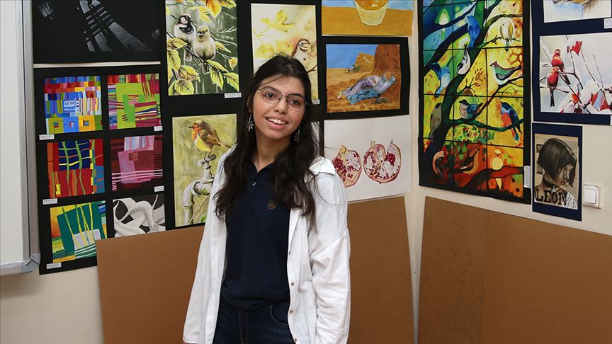 تركيا لوحة طالبة عراقية تفوز بالمركز الأول في مسابقة للرسم