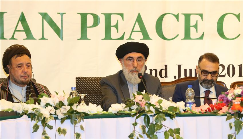 Pakistán es clave para lograr la paz en Afganistán: ex primer ministro afgano