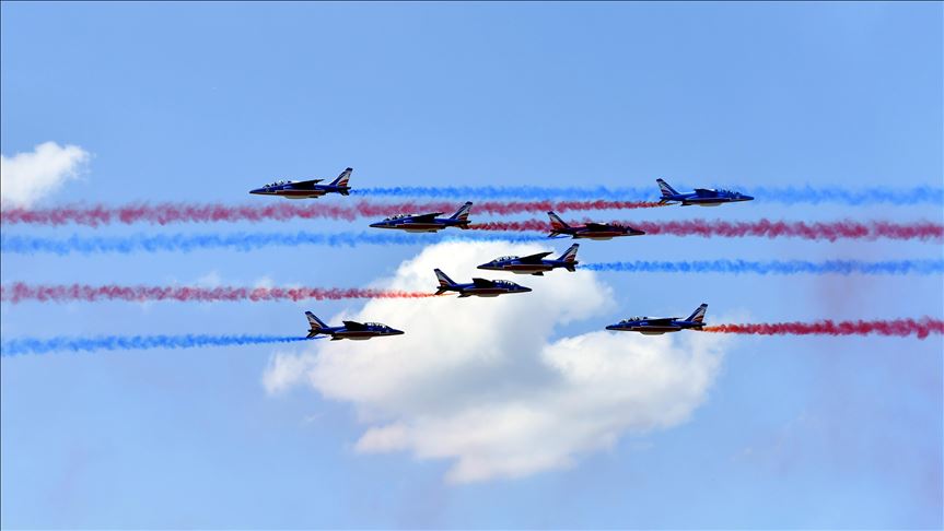 Akrobatski letovi na Paris Air Showu oduševili publiku