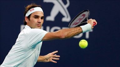 Tennis: Federer wins 10th Halle Open title