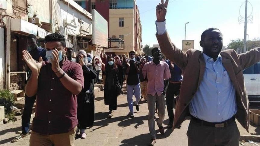 الشرطة السودانية و"الدعم السريع" تفرق مظاهرة طلابية في الخرطوم