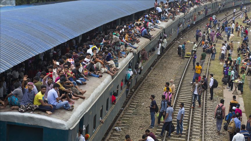 4 killed, over 100 injured in Bangladesh train accident
