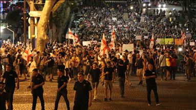 Nastavljeni protesti u Gruziji, Putin zabranio letove ruskih kompanija u tu zemlju
