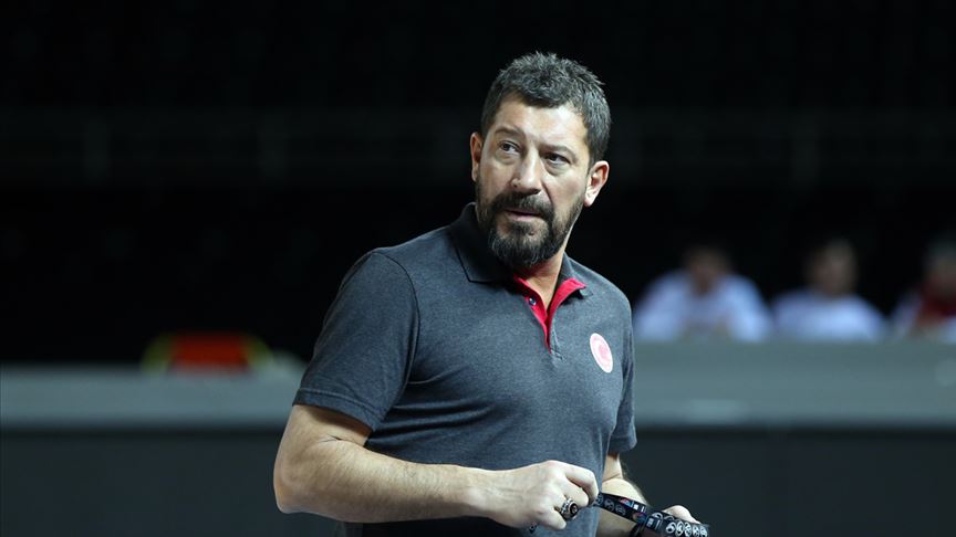 Pınar Karşıyaka'da Ufuk Sarıca dönemi başladı