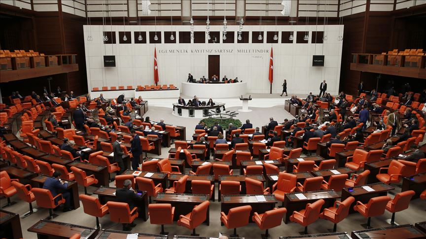 Turski parlament ratifikovao zakon: Vojni rok s 12 smanjen na šest mjeseci