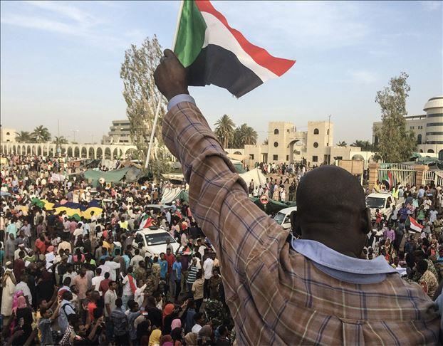 "المؤتمر الشعبي" بالسودان: لا لاستفراد "العسكري" و"التغيير" (مقابلة)
