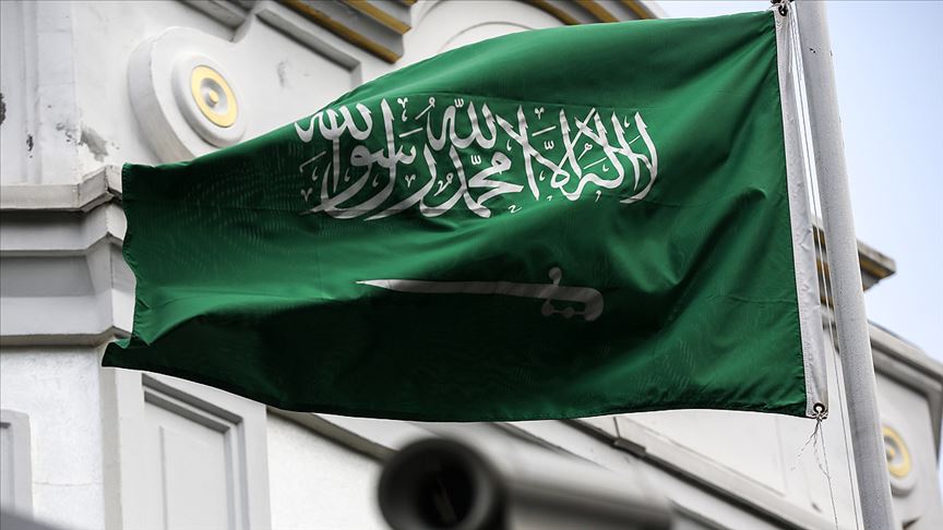 Suudi Arabistan Husilere ait bir İHA düşürdü 