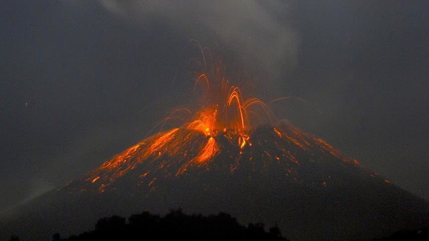 إجلاء الآلاف إثر نشاط بركان في بابوا غينيا الجديدة