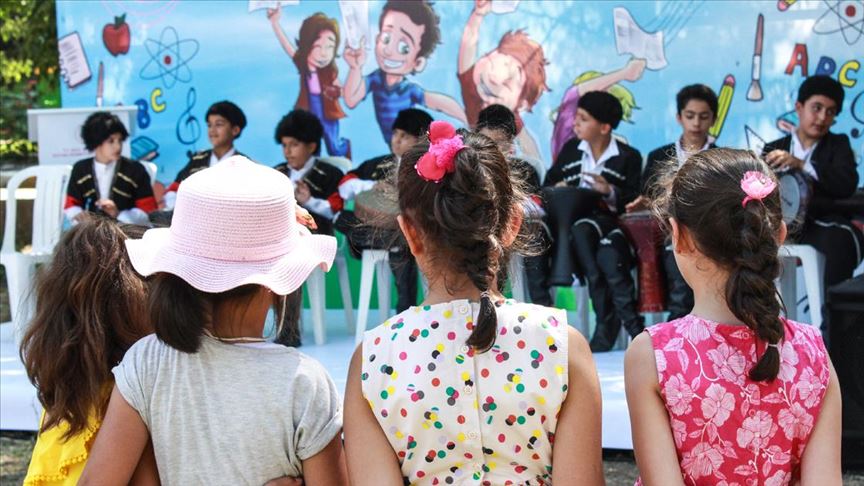 koruma altindaki 14 bin cocuga ev sicakligi nda bakim hizmeti