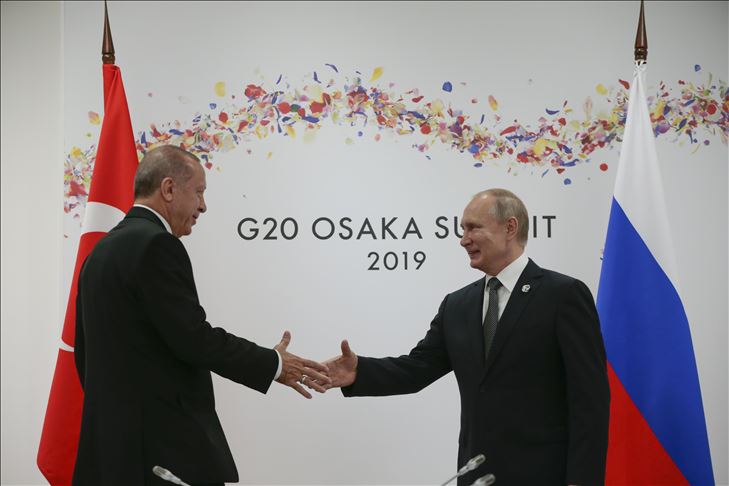 Erdogan, Putin meet on sidelines of G20