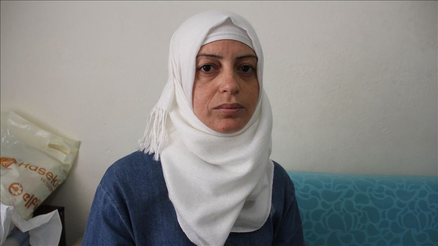 'Me arrancaron las uñas y me electrocutaron', el relato de una mujer torturada en Siria