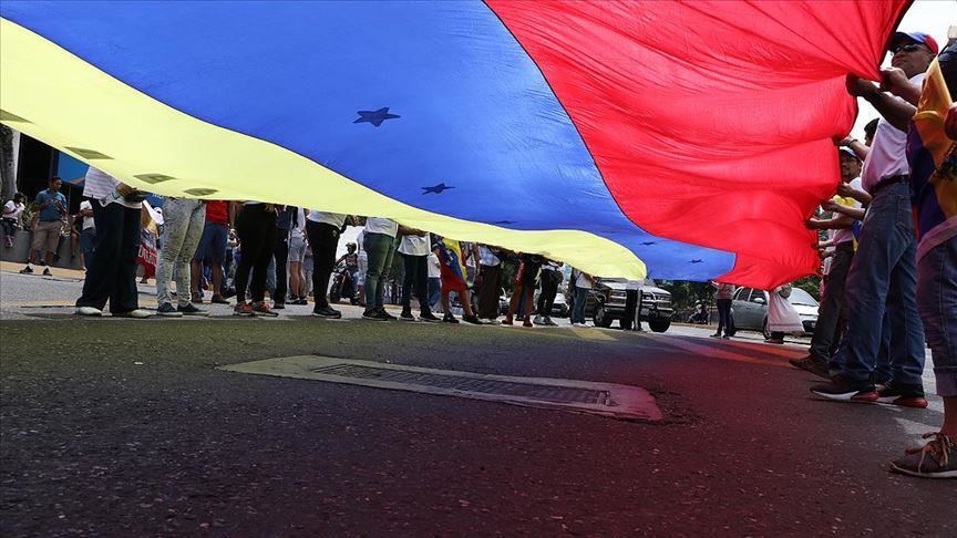 Сторонники и противники Мадуро 5 июля вновь выйдут на улицы