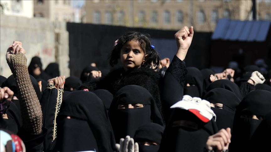 منظمة حقوقية: يمنيات يتعرضن لانتهاكات جسيمة بسجون الحوثي