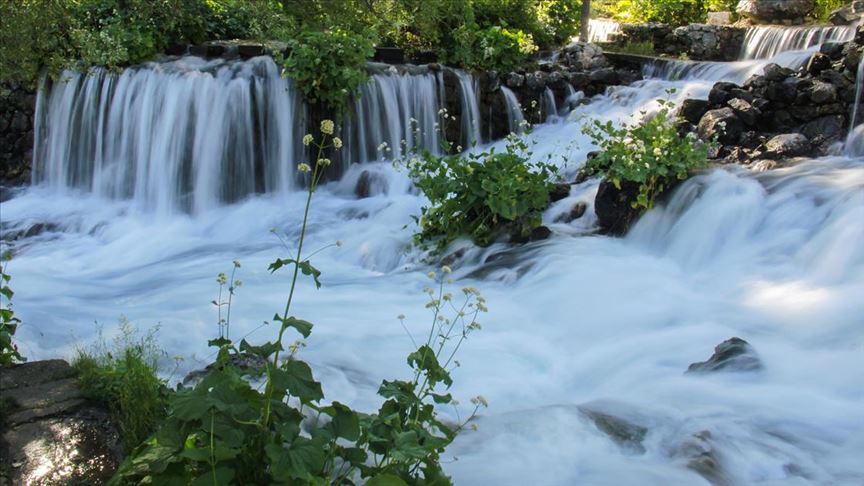 Munzur Gözeleri'ne turistlerin ilgi odağı