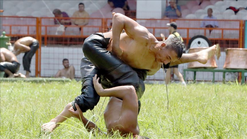 Los Luchadores Turcos Que Buscan La Gloria Embadurnados En Aceite Los Luchadores Turcos Que Buscan La Gloria Embadurnados En Aceite
