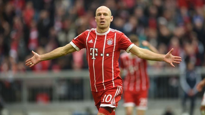 Bintang Belanda Arjen Robben pensiun dari lapangan hijau