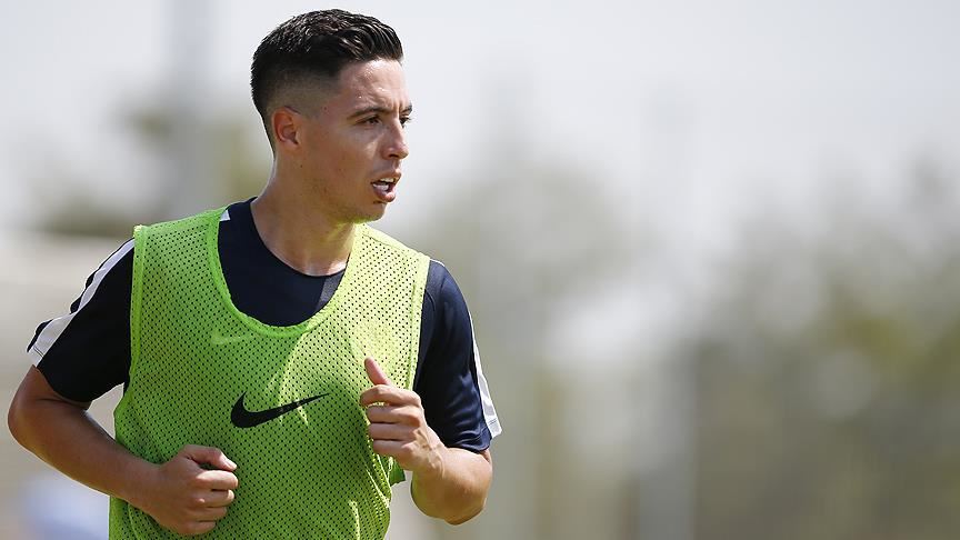 French midfielder Nasri completes Anderlecht move