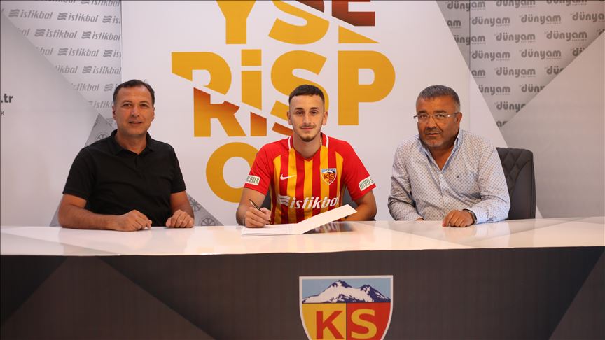 Kayserispor'a genç forvet