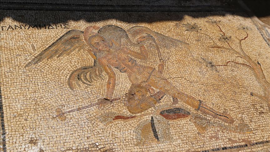 Descubren nuevos mosaicos en ciudad antigua griega en Turquía
