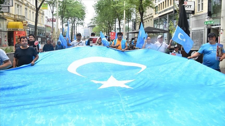 تظاهرات اویغور‌های ساکن اتریش علیه سیاست‌های چین
