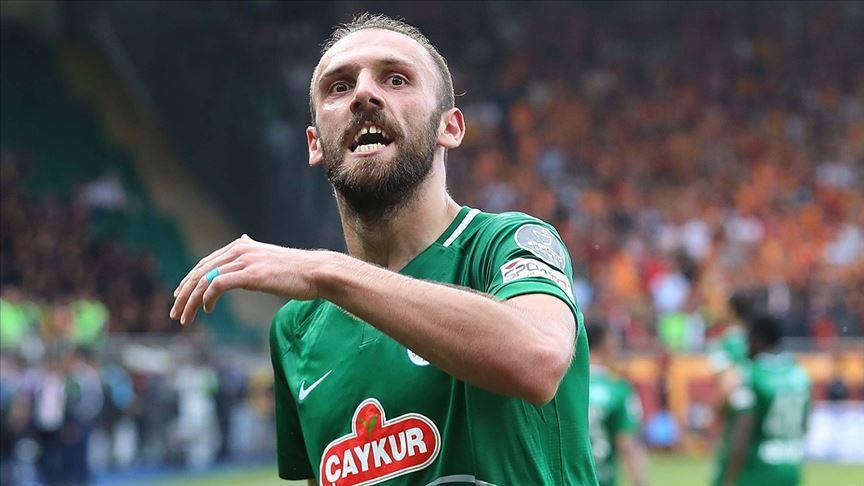 Football Fenerbahce Sign Kosovar Forward Muriqi